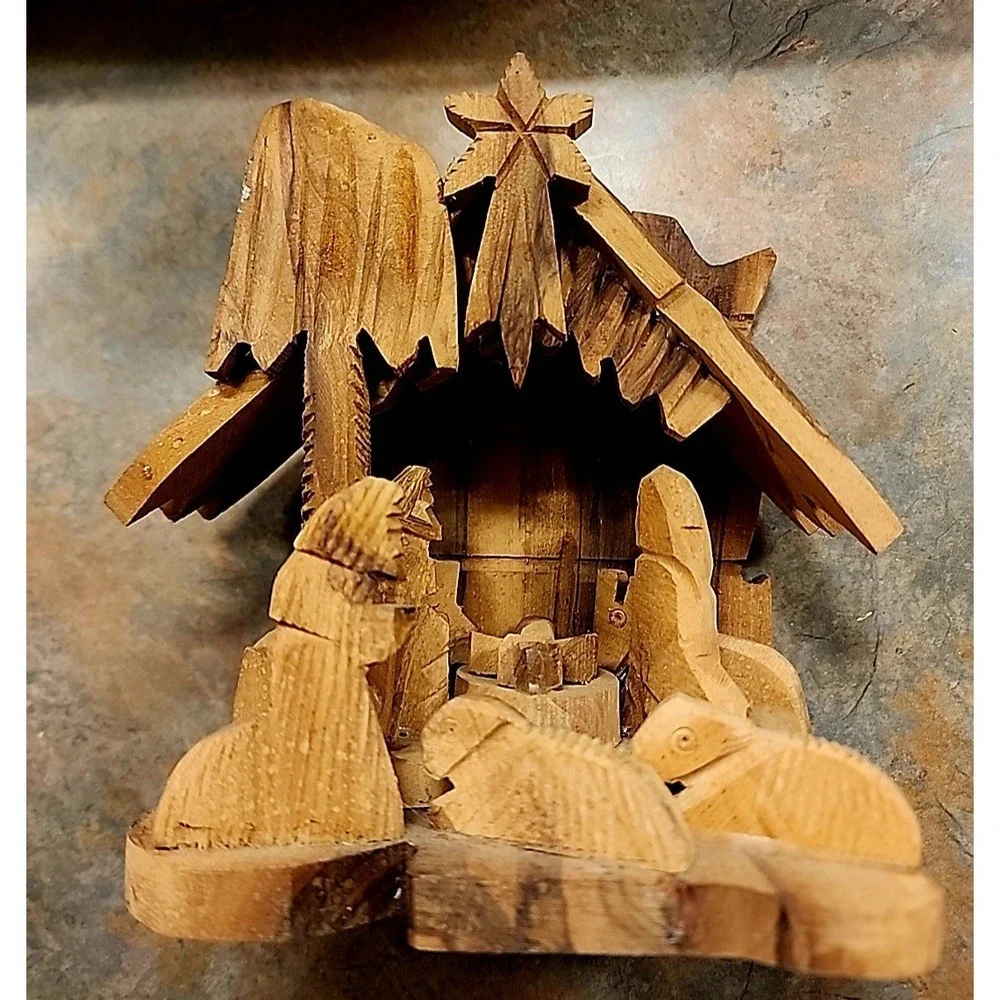 VTG carved Olive Wood Nativity Stable creche Kings Baby Jesus Made in Bethlehem